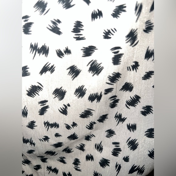 All In Favor Chic Black and Cream Polka Dot Wrap Dress size Small - Picture 5 of 7